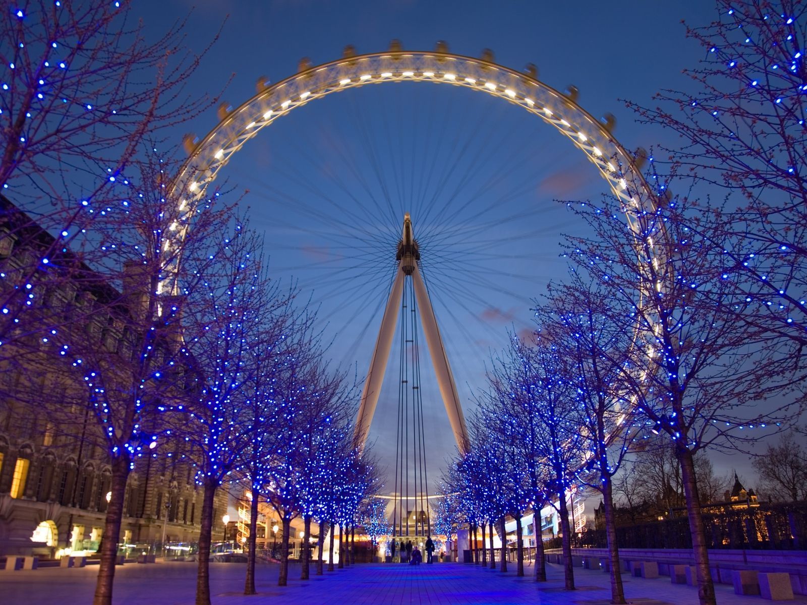 Users Who Have Seen This Wallpaper Have Also Seen - London Eye , HD Wallpaper & Backgrounds