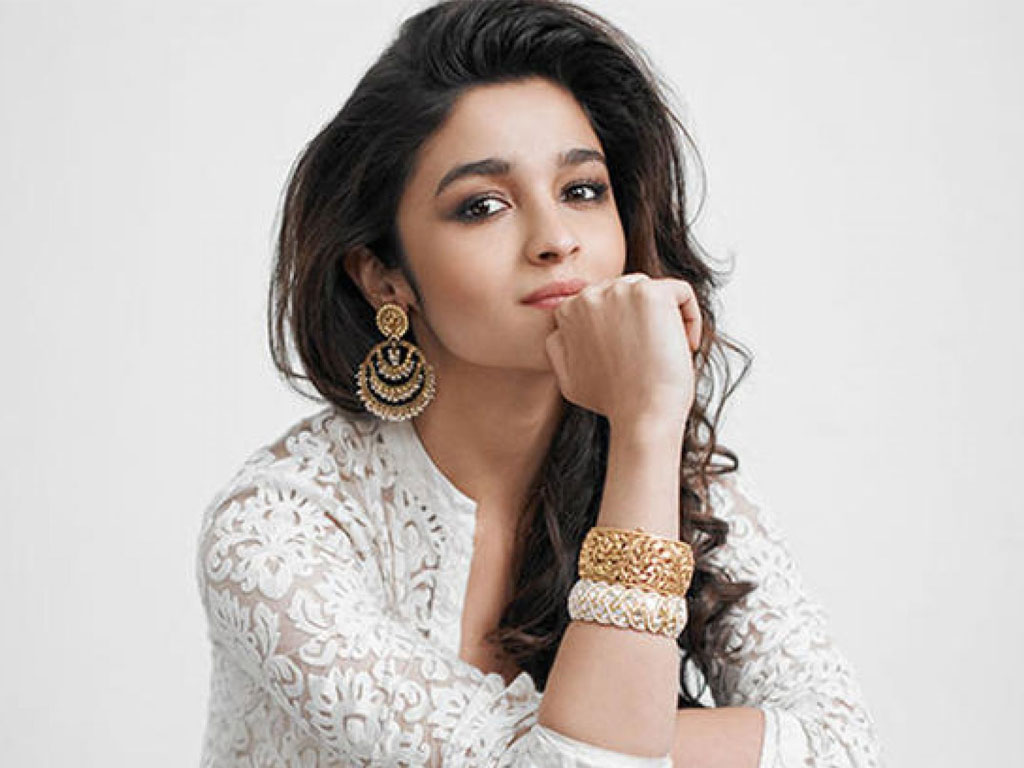 Alia Bhatt Reveals Her True Love - Full Hd Wallpaper Alia Bhatt Hd , HD Wallpaper & Backgrounds