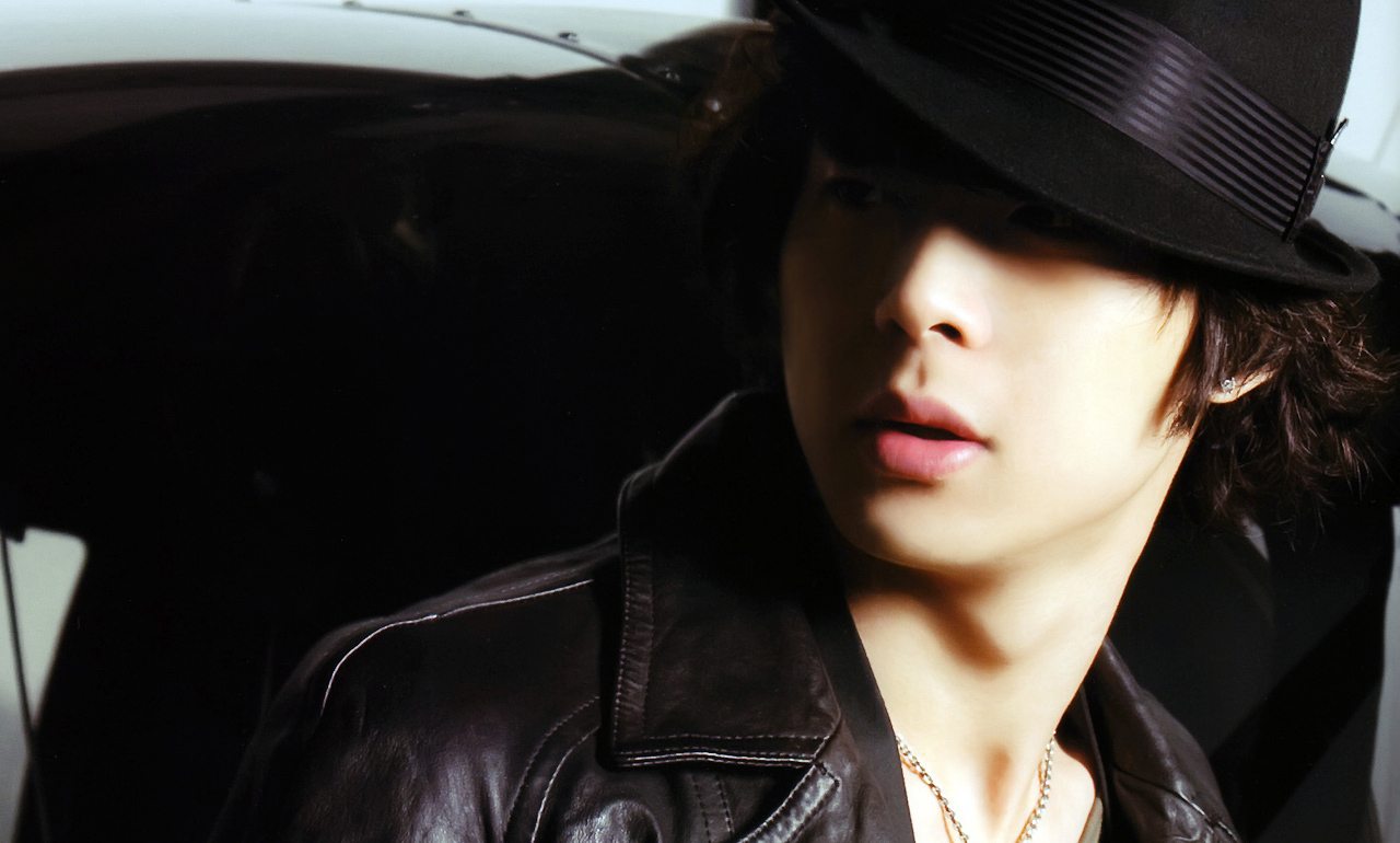 Korean Boy Yoochun Dbsk Fanpop - Hd Boys , HD Wallpaper & Backgrounds