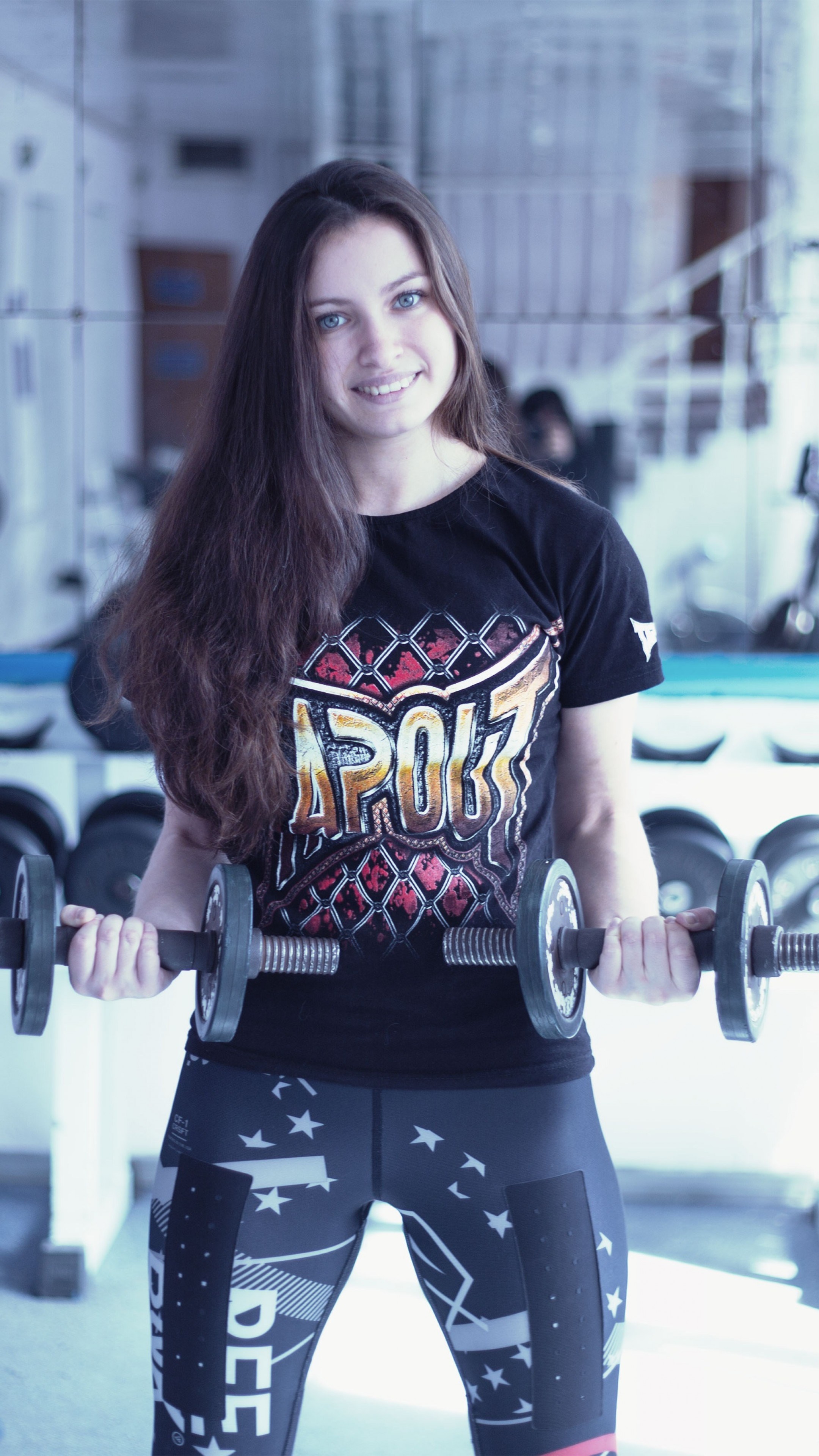 Wallpaper Girl Fitness Exercise Gym Dumbbells Workout - Fitness Voucher , HD Wallpaper & Backgrounds