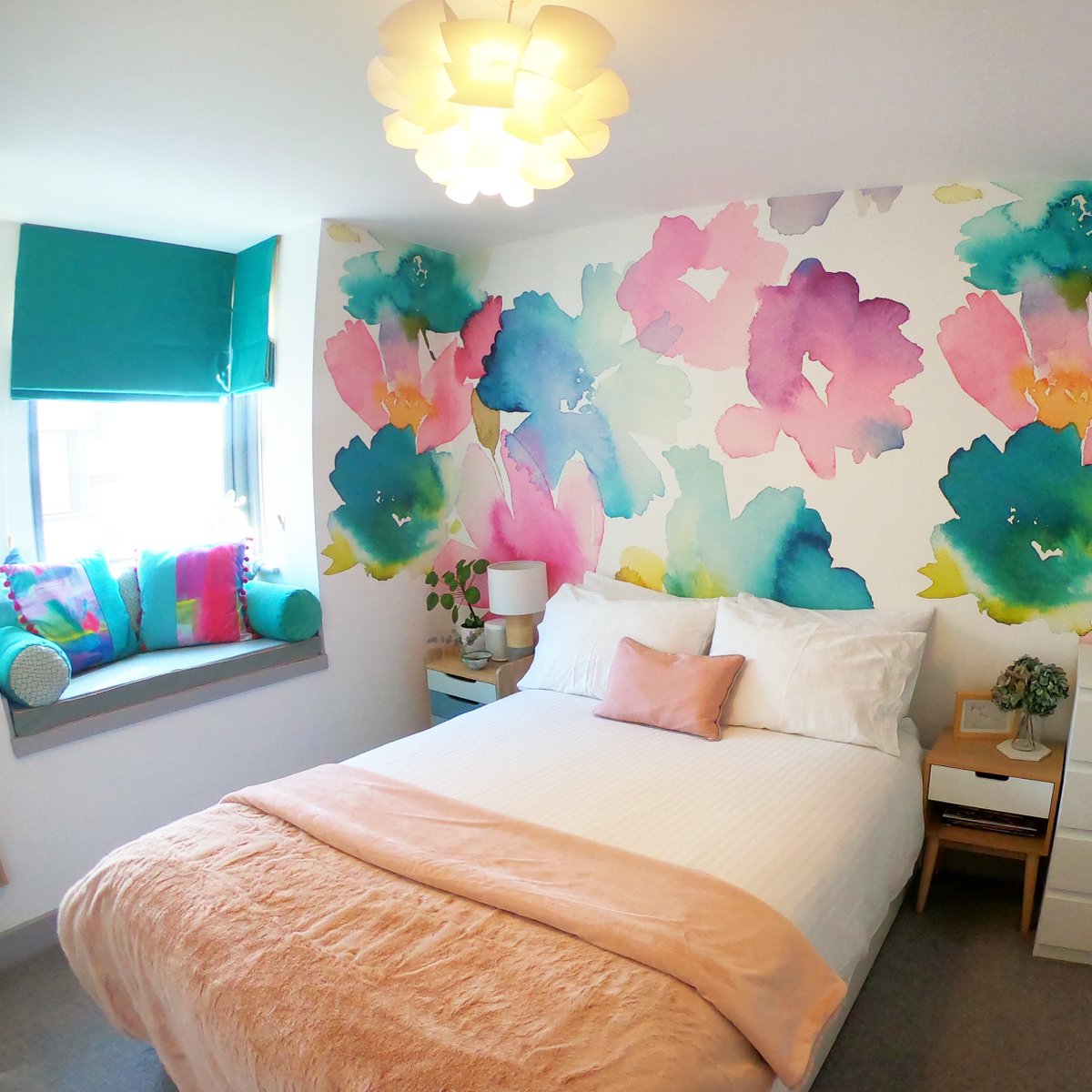 Wallpaper Murals , & Then I Made A Couple Of Cushions - Bedroom , HD Wallpaper & Backgrounds
