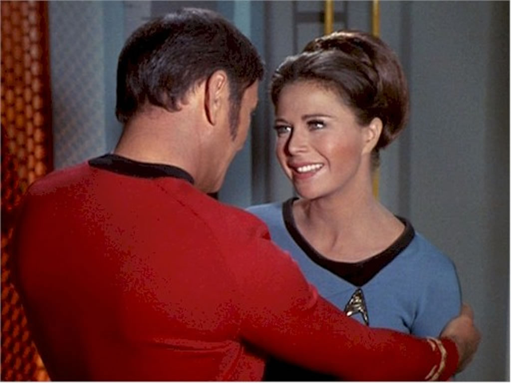 Star Trek Babes Jan Shutan As Mira Romaine In The Lights - Jan Shutan , HD Wallpaper & Backgrounds