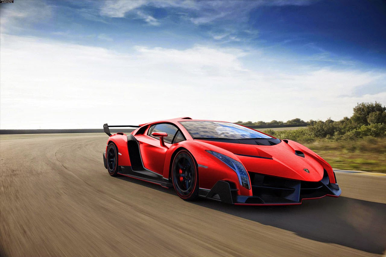 Lamborghini Car On Road , HD Wallpaper & Backgrounds