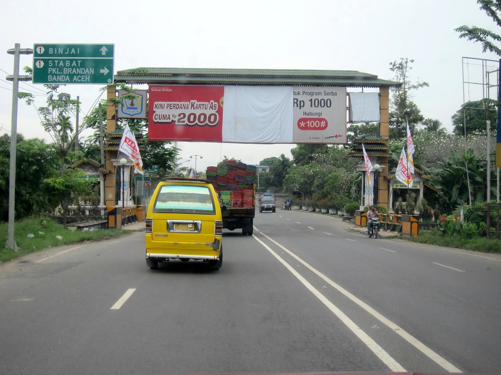 Jalan Raya Medan-binjai - Gambar Jalan Raya Medan , HD Wallpaper & Backgrounds