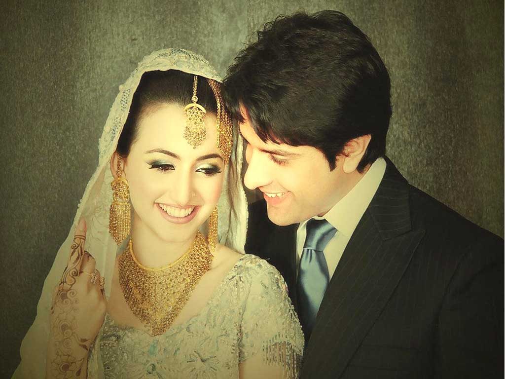 Beautiful Wedding Photos Of Bride And Groom Pakistani - Marriage Bureau In Faisalabad , HD Wallpaper & Backgrounds