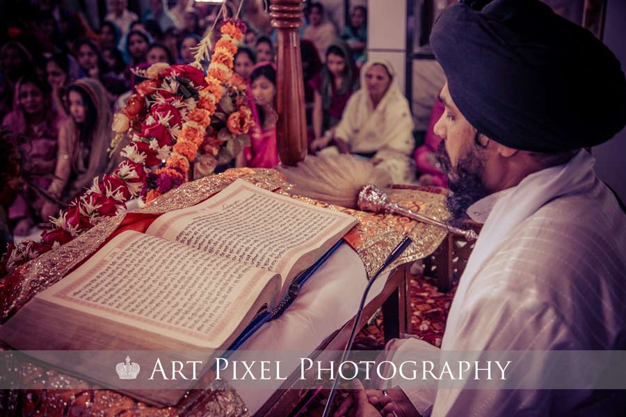 Punjabi Wedding Couple Wallpapers - Sikh Wedding Candid Photography , HD Wallpaper & Backgrounds