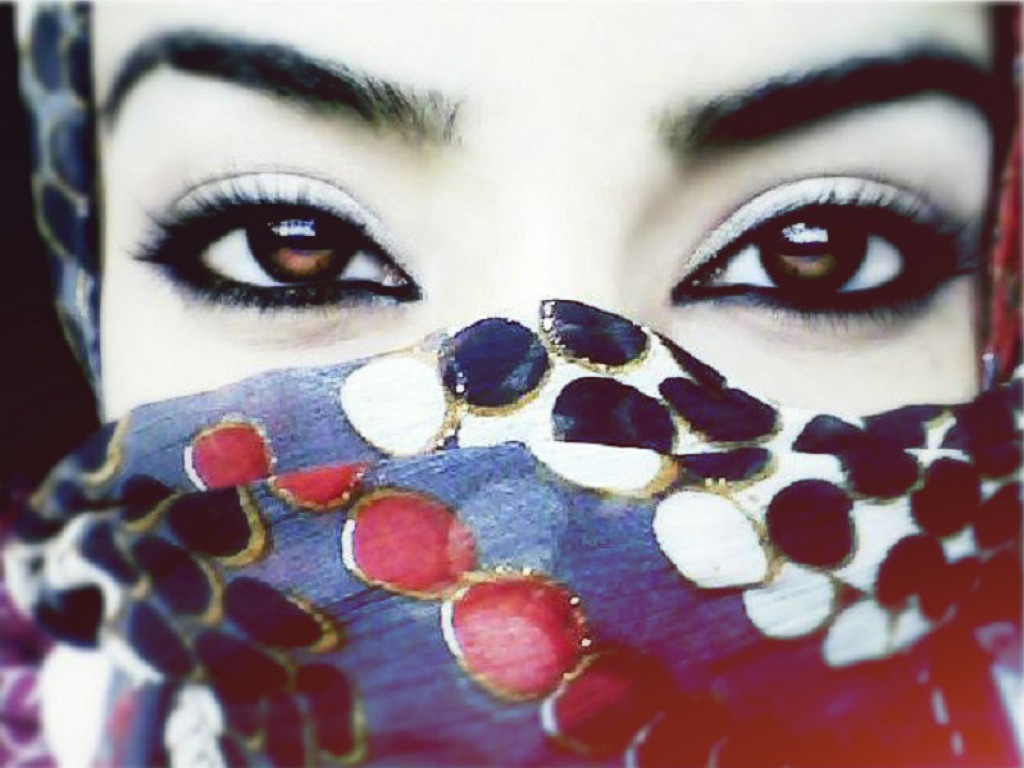 Arabic Girl Wallpaper - Close-up , HD Wallpaper & Backgrounds