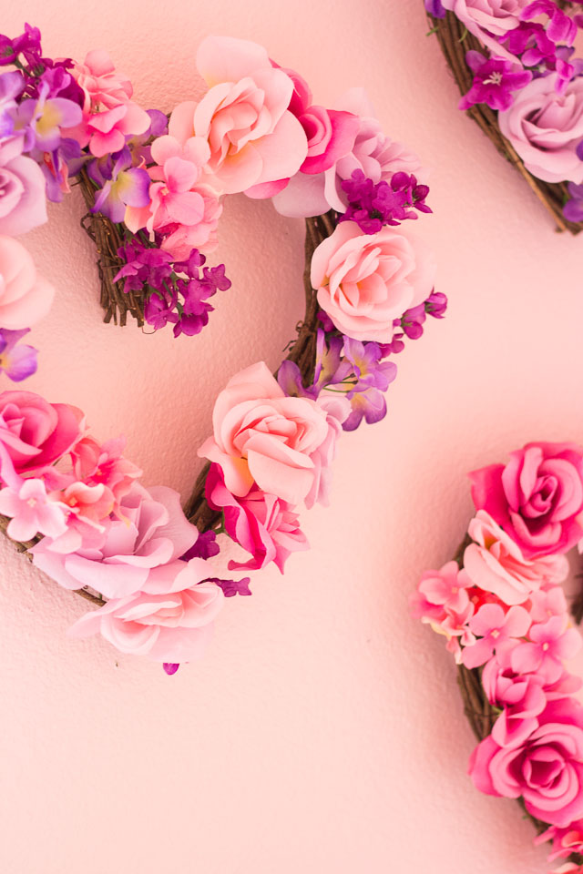 Cute Pink Flower Hearts Backgrounds - Beautiful Hearts With Flowers , HD Wallpaper & Backgrounds