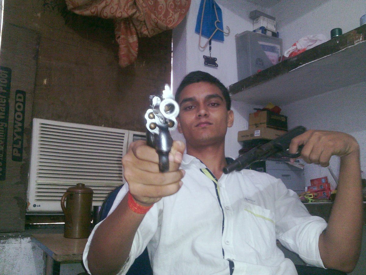#gun #is #statues #of #bhumihar #caste #intelligence - Revolver , HD Wallpaper & Backgrounds