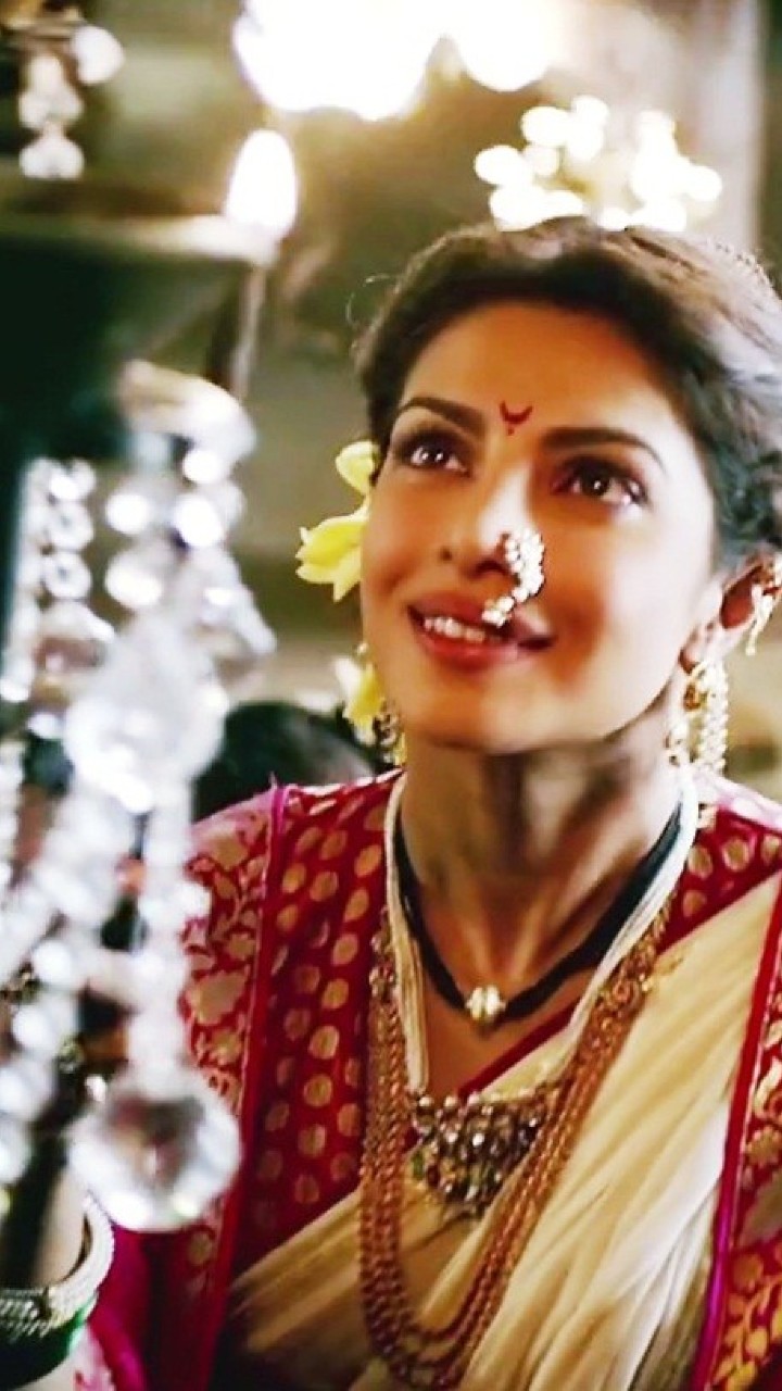 Hd Wallpaper - Priyanka Chopra Bajirao Mastani , HD Wallpaper & Backgrounds