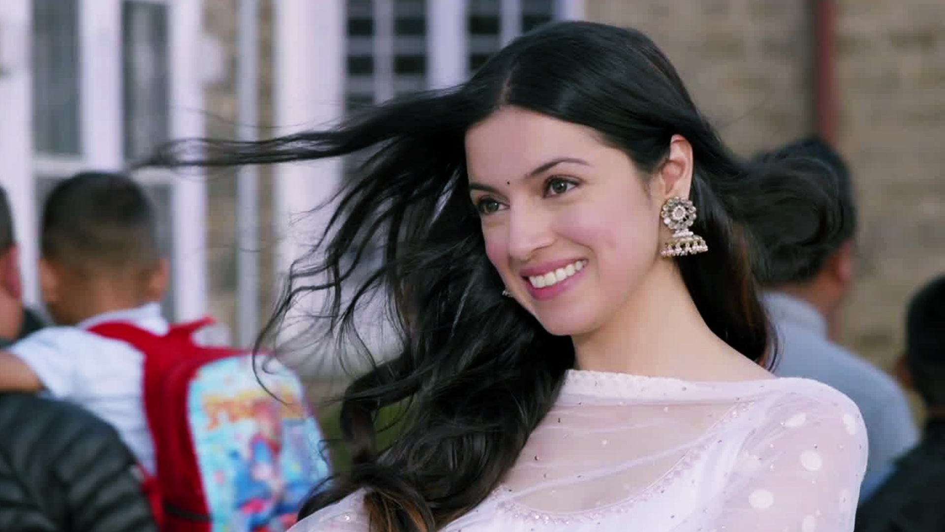 Kabhi Yaadon Mein Song Heroine Divya Khosla Kumar Wallpaper - Kabhi Yaadon Mein Song , HD Wallpaper & Backgrounds