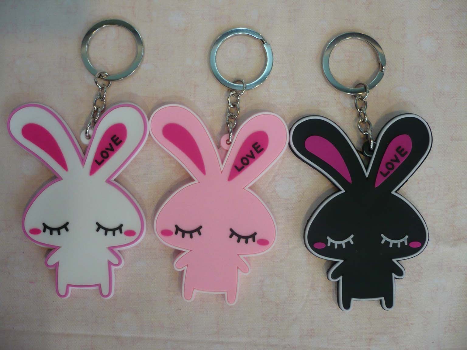 Keychains Images Bunnies Keychains Hd Wallpaper And - Key Chains , HD Wallpaper & Backgrounds