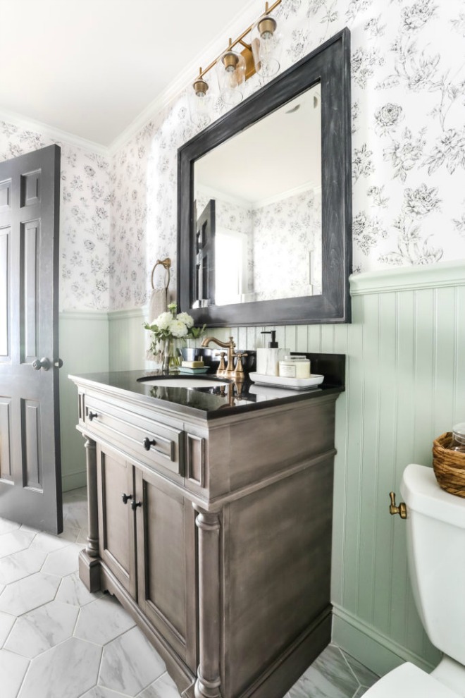 Bathroom Wallpaper Ideas - Bathroom , HD Wallpaper & Backgrounds