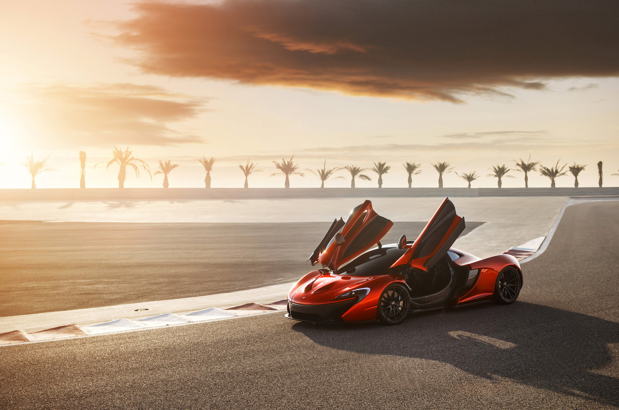 Dubai Cars Wallpaper Desktop Background - Mclaren P1 , HD Wallpaper & Backgrounds