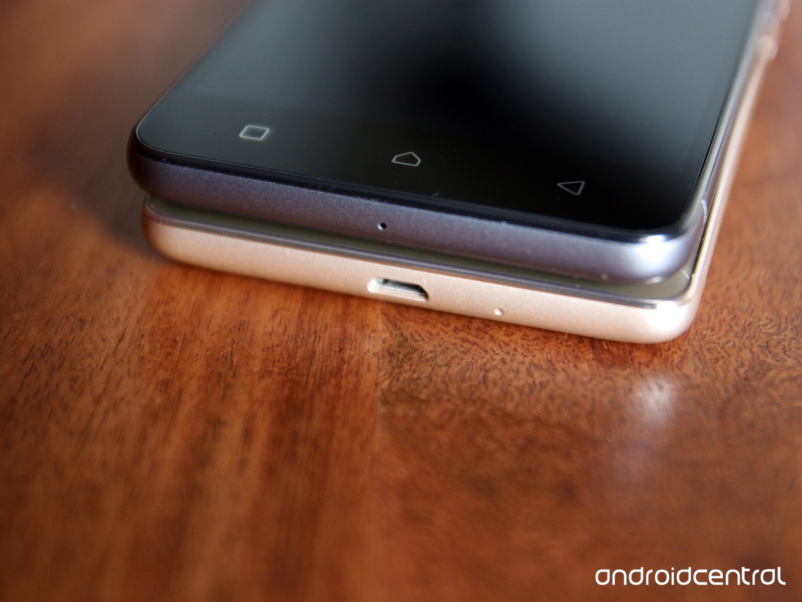 Both Phones Have Capable Fingerprint Sensors, And The - Smartphone , HD Wallpaper & Backgrounds