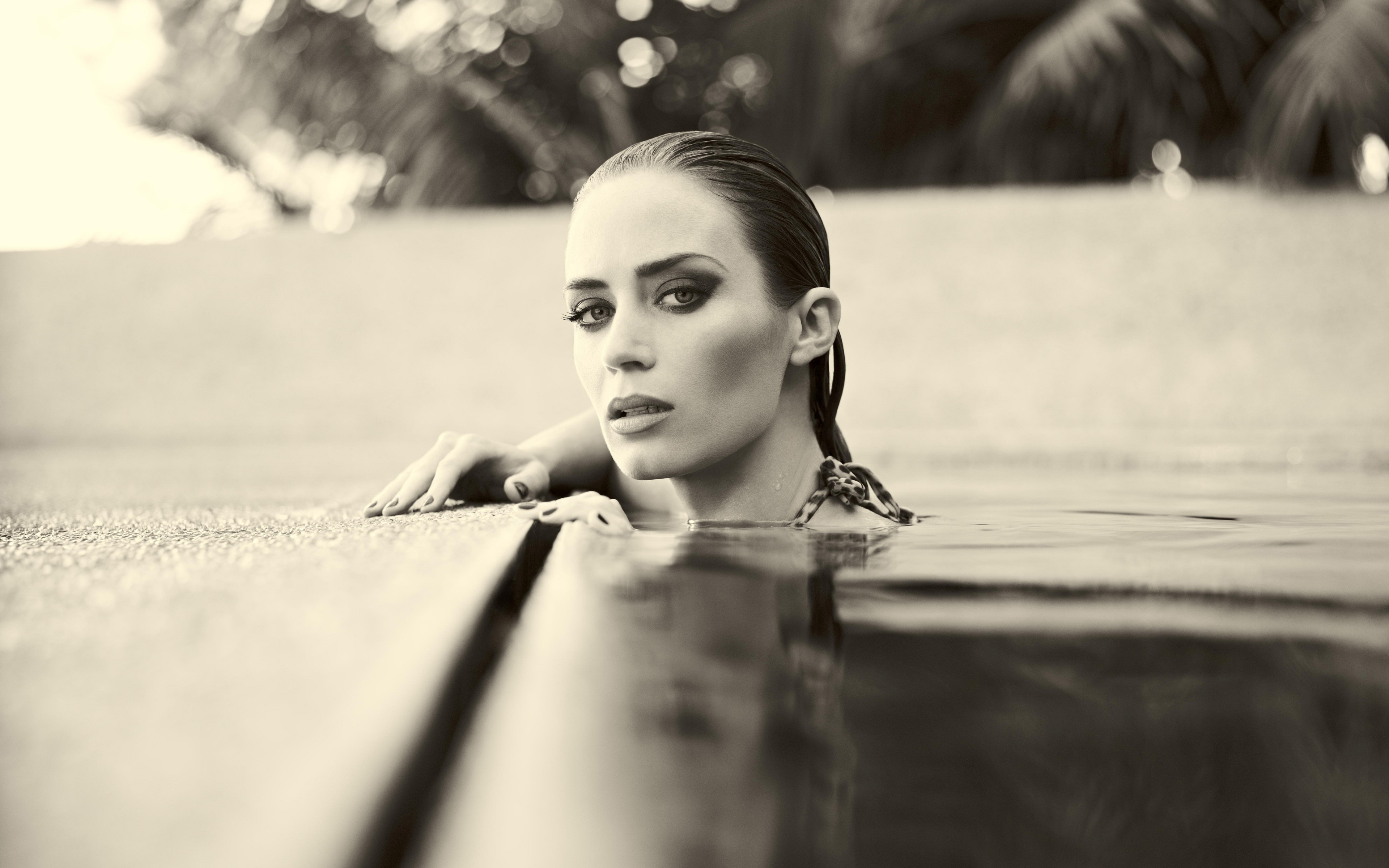 #emily Blunt, #actress, #looking At Viewer, #depth - Emily Blunt , HD Wallpaper & Backgrounds
