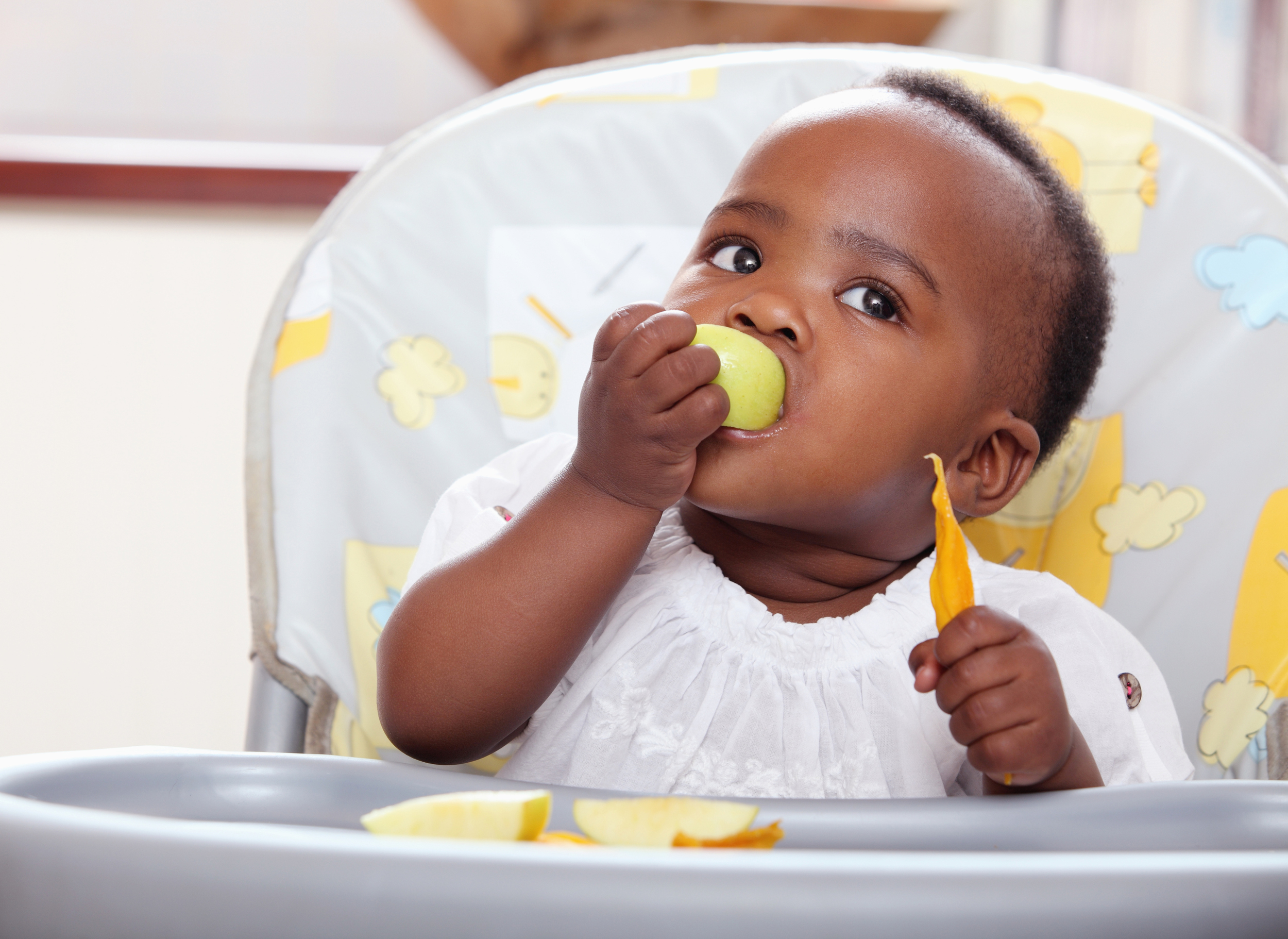 Healthy Cute Baby Picture - Black Baby In A High Chair , HD Wallpaper & Backgrounds