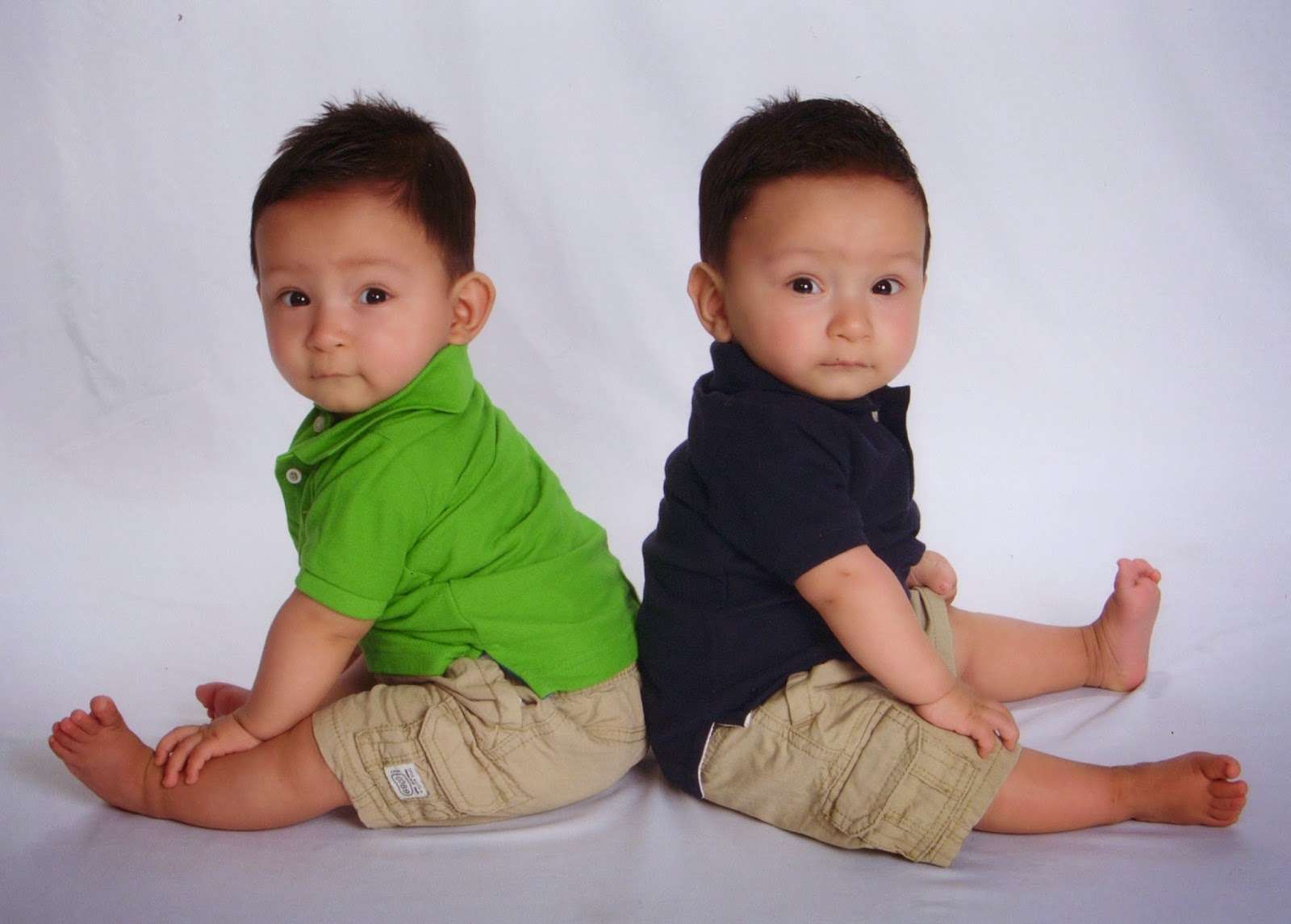 Twin Baby Pic Hd , HD Wallpaper & Backgrounds