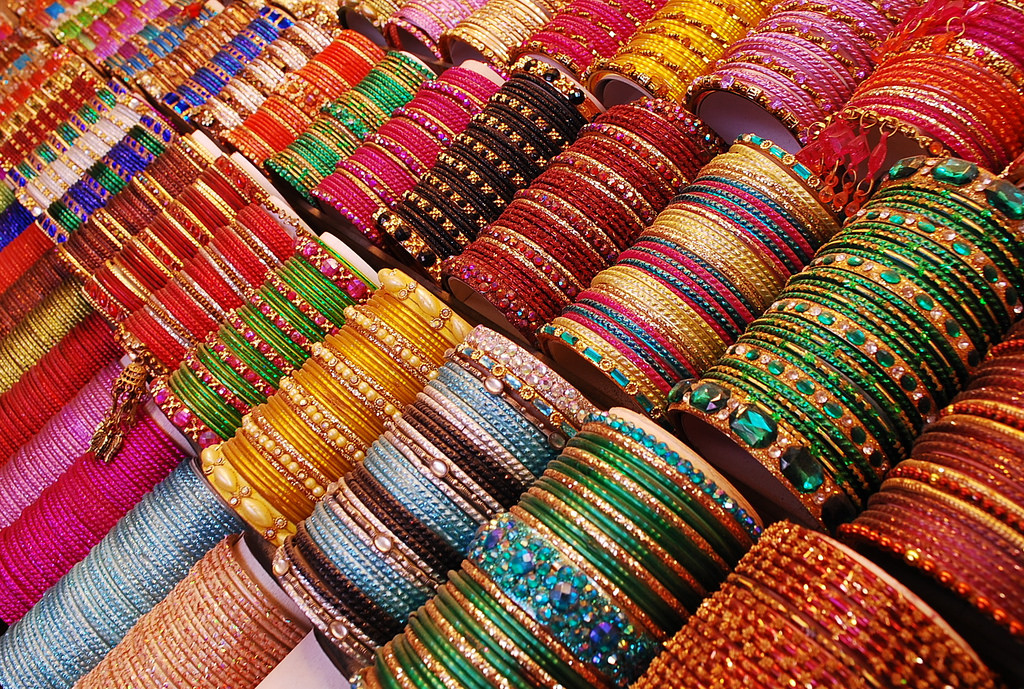 Latest Bangles For Karva Chauth , HD Wallpaper & Backgrounds