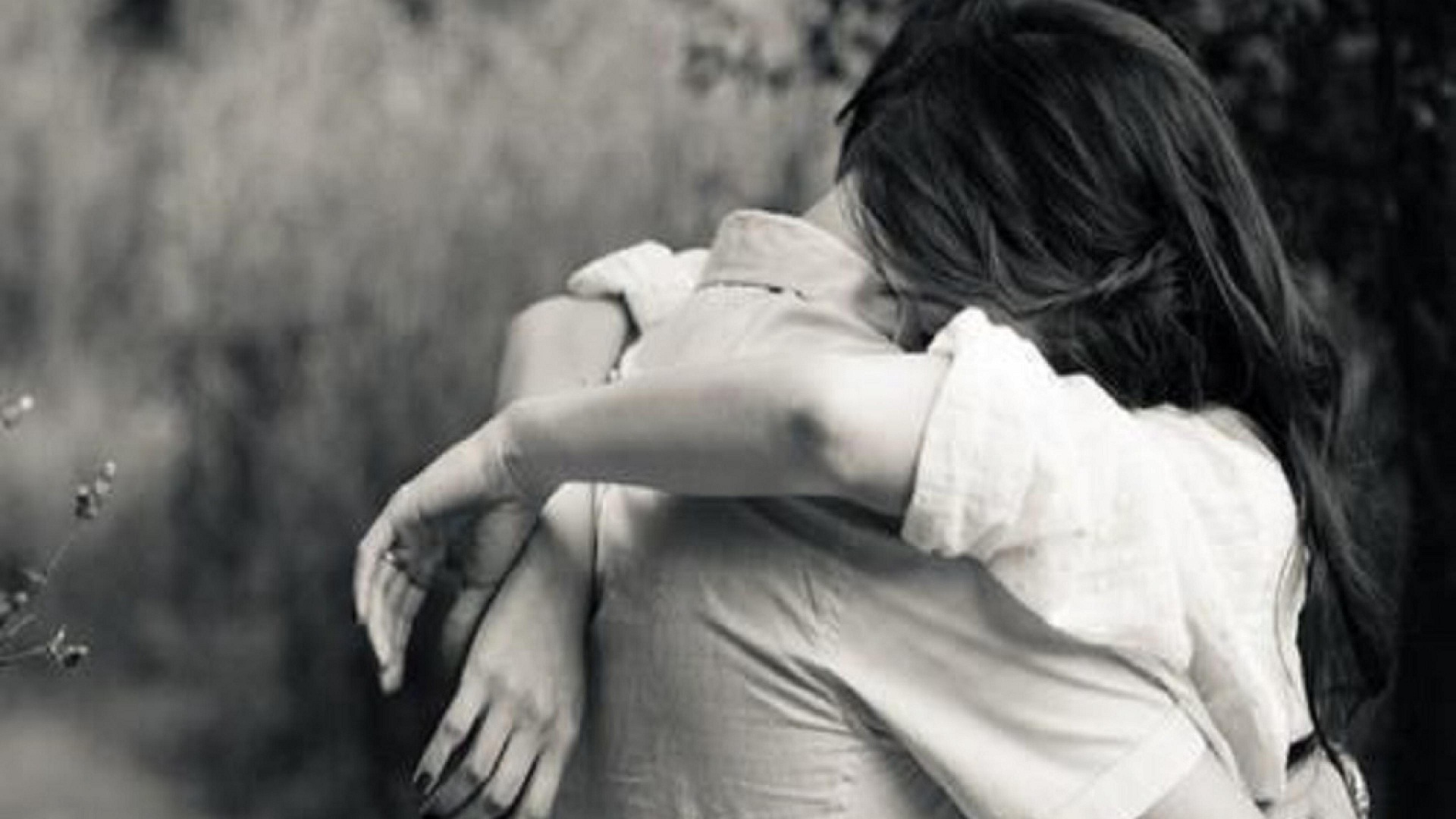Romantic Hug Wallpaper - Romantic Couple Without Face , HD Wallpaper & Backgrounds