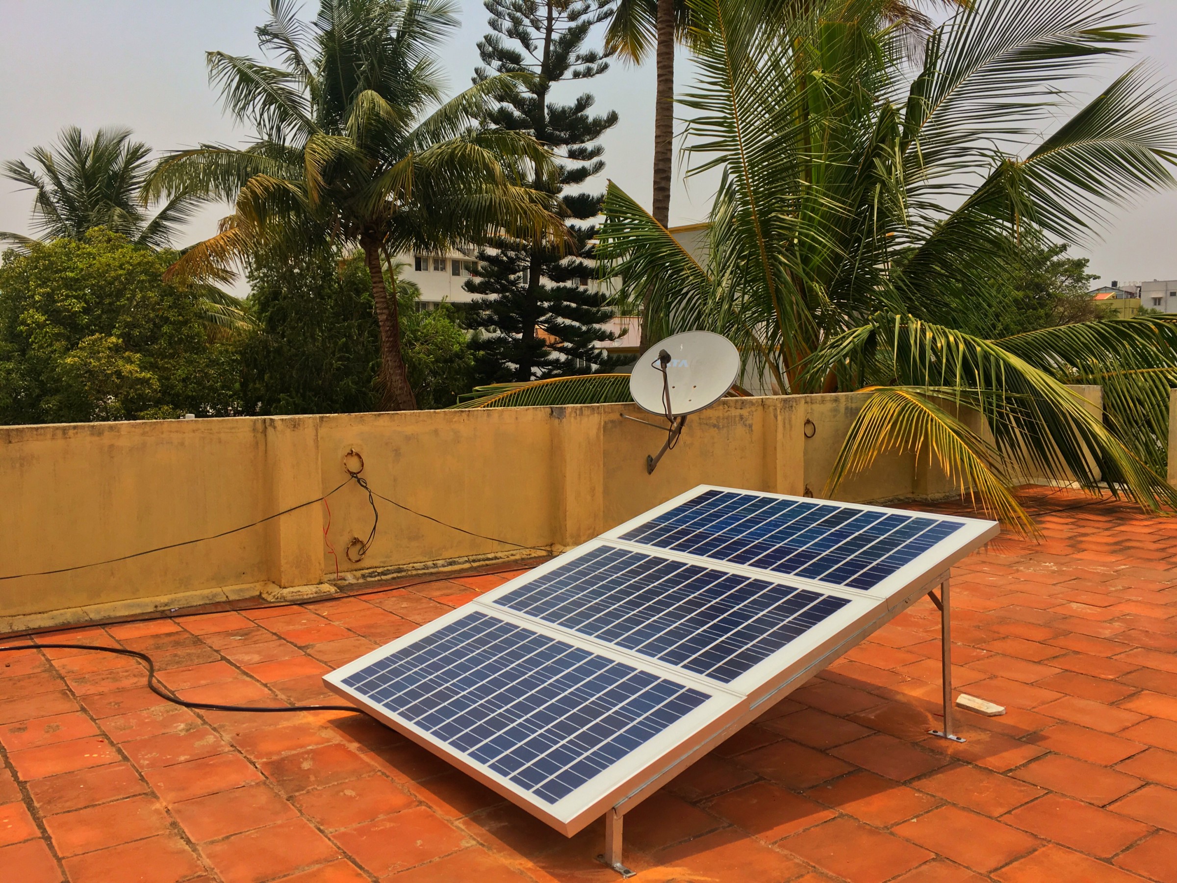 Solar Panel Installation In India , HD Wallpaper & Backgrounds