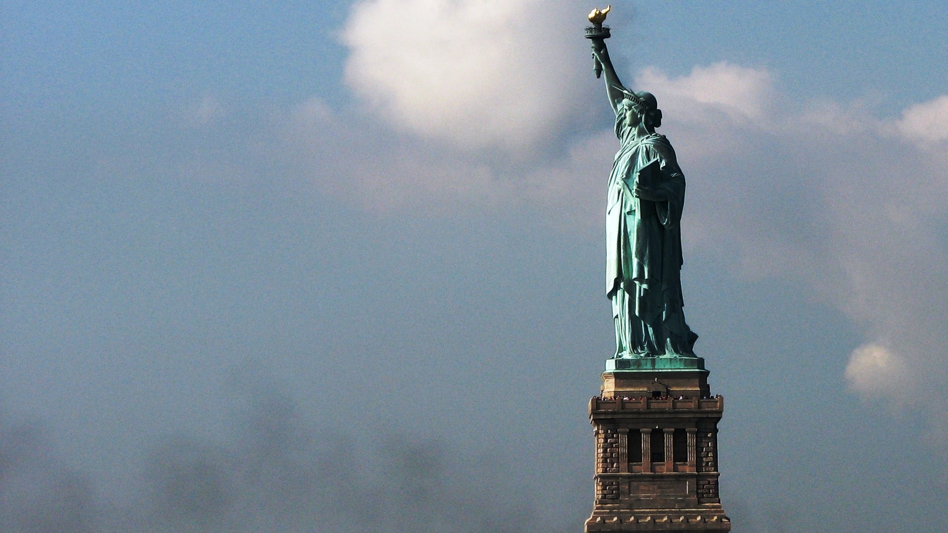 Statue Of Liberty , HD Wallpaper & Backgrounds