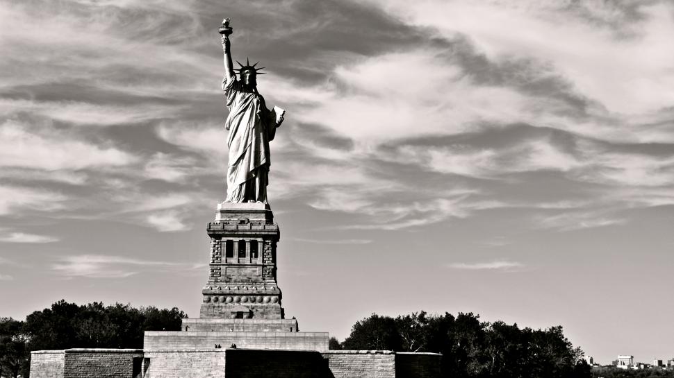 Statue, Monochrome, Statue Of Liberty, Photography - Statue Of Liberty , HD Wallpaper & Backgrounds