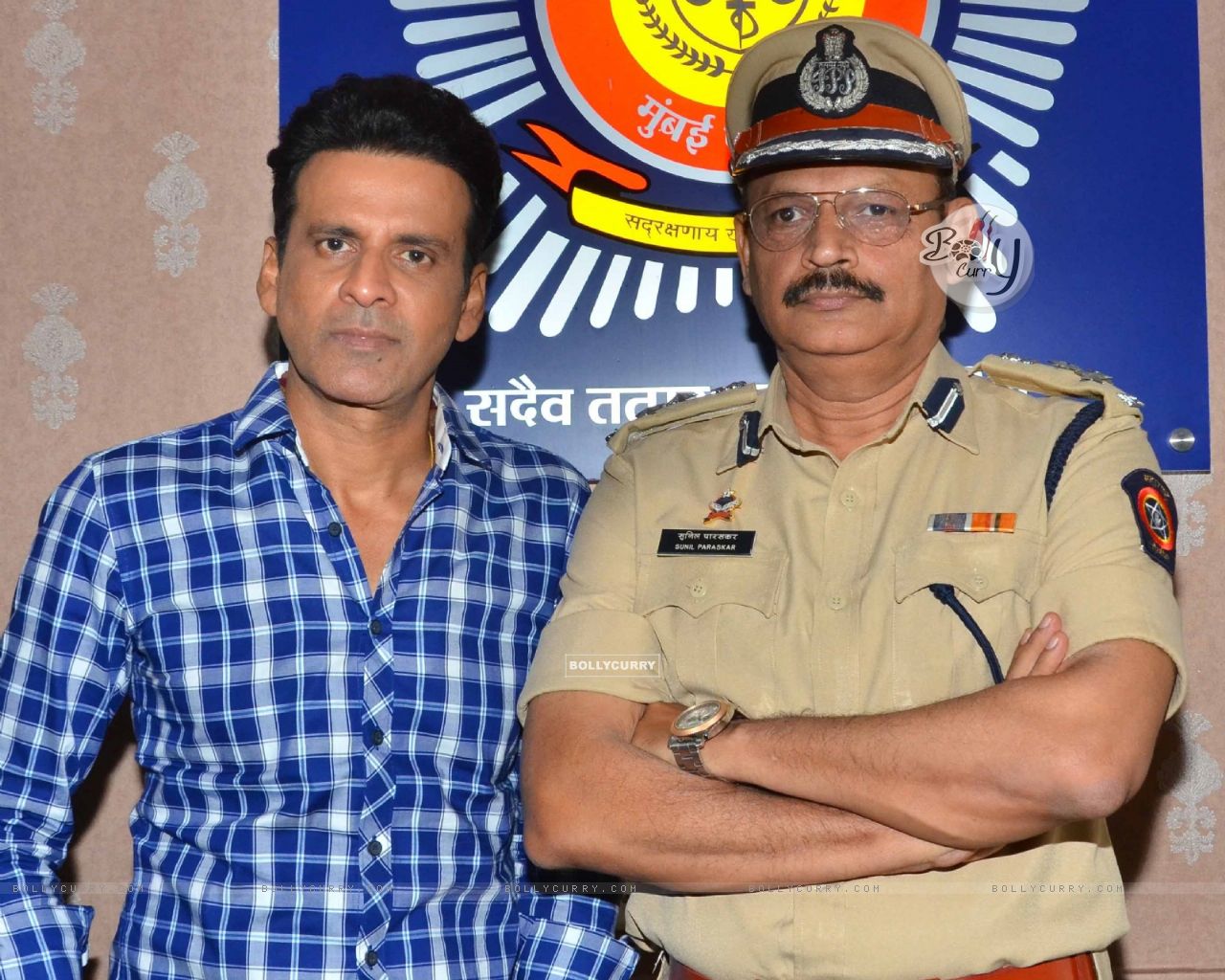Manoj Bajpayee Promotes Traffic Size - Military Officer , HD Wallpaper & Backgrounds