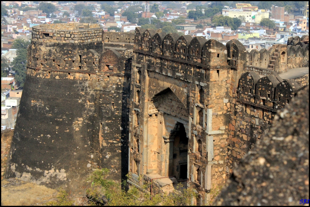 Jhansi Fort - Www - Vishvabhraman - Com - Jhansi Ki Rani Ka Kila , HD Wallpaper & Backgrounds