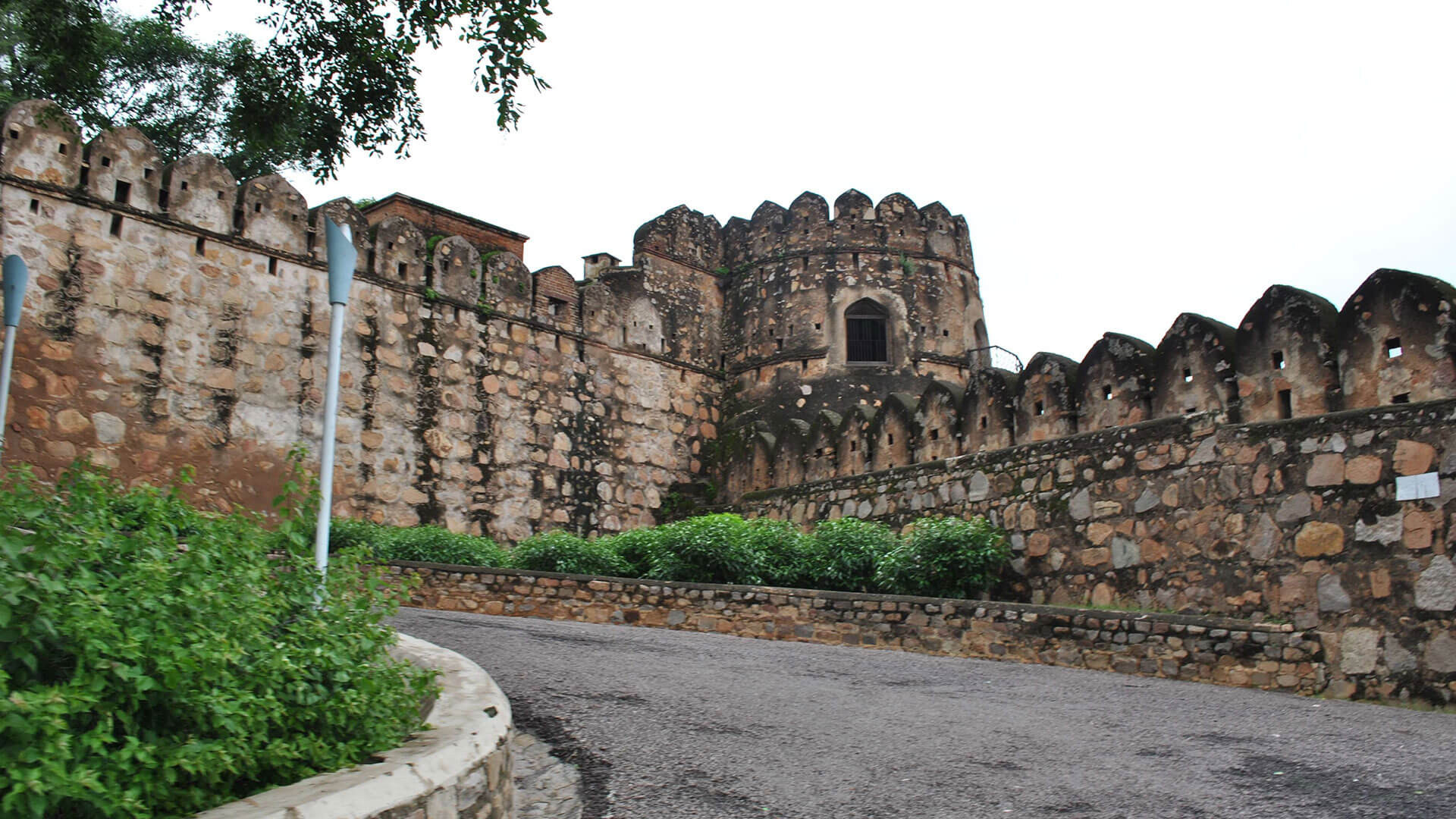 Jhansi Fort Trip - Fortification , HD Wallpaper & Backgrounds