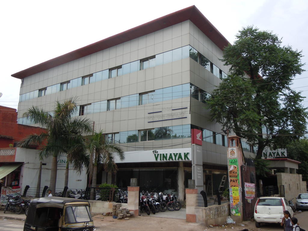Gallery Image Of This Property - Vinayak Hotel Gwalior Address , HD Wallpaper & Backgrounds