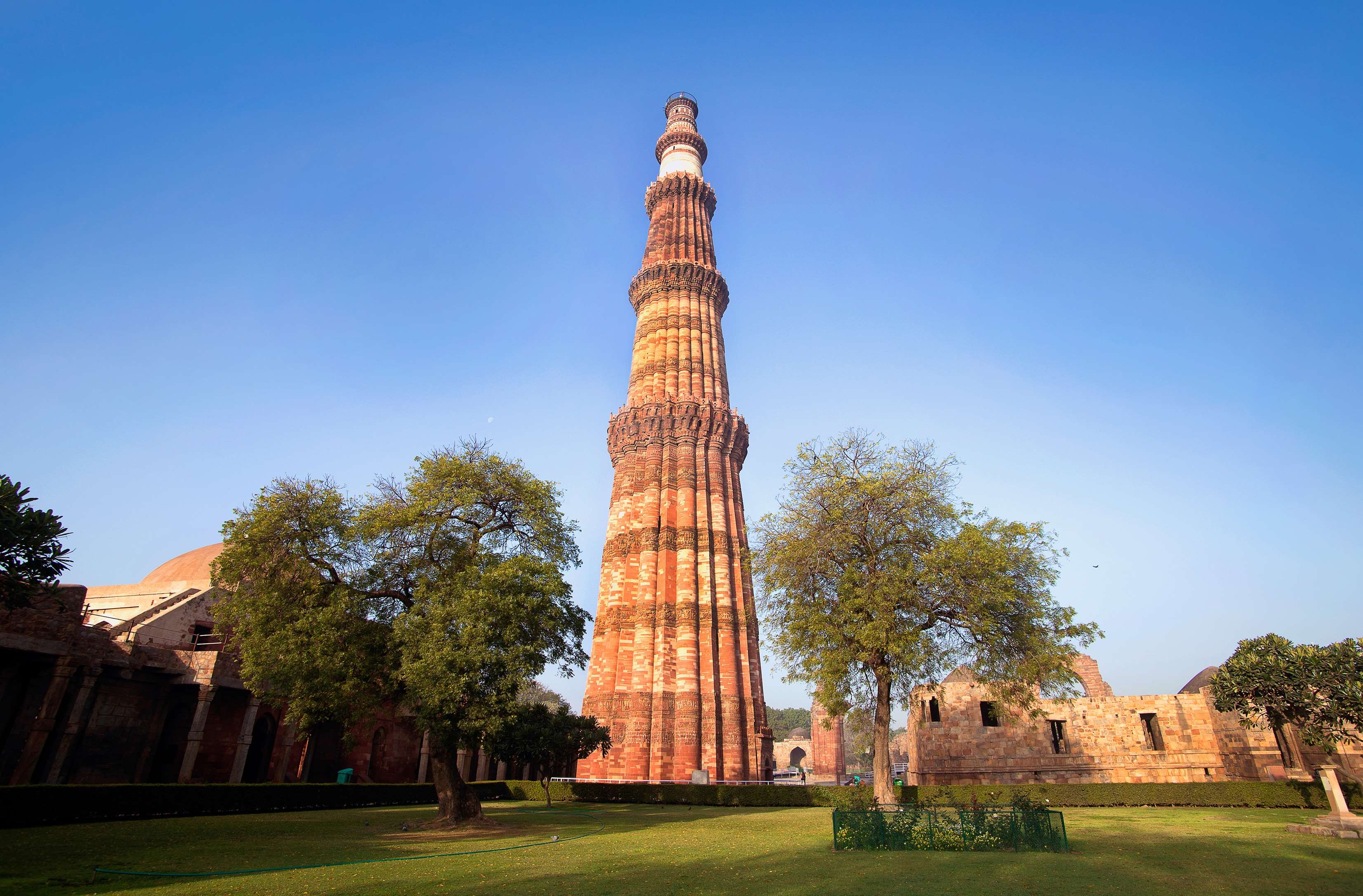 Qutub Minar In New Delhi , HD Wallpaper & Backgrounds