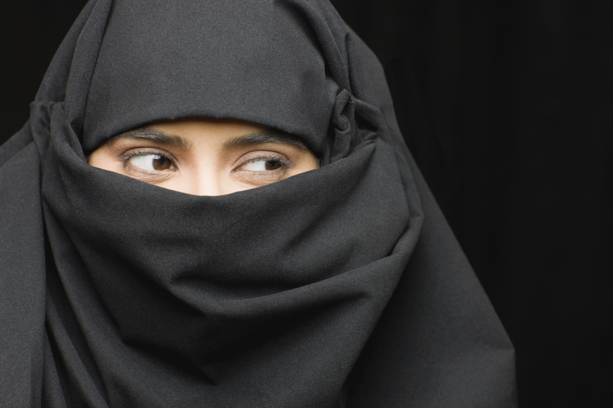 Burka Photo Abaya Designs 2014 Dress Collection Dubai - Woman In Burka , HD Wallpaper & Backgrounds