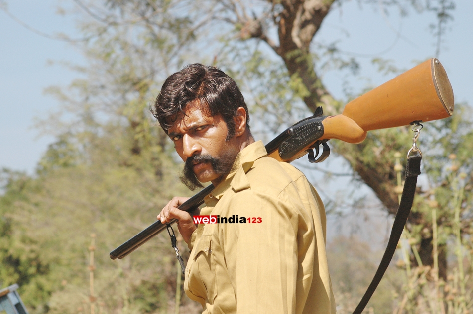 Img1 - Veerappan Tamil Movie Cast , HD Wallpaper & Backgrounds