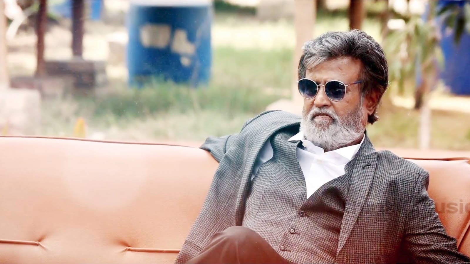 Kabali Hd Wallpaper - Kabali High Resolution , HD Wallpaper & Backgrounds