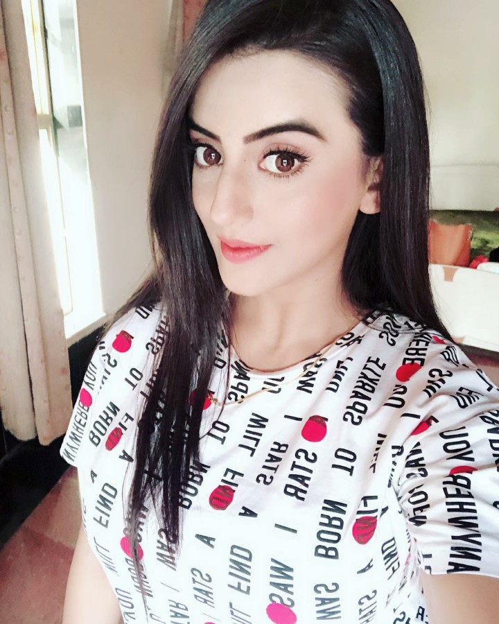Akshara Singh Wiki Bhojpuri Actress - Girl , HD Wallpaper & Backgrounds