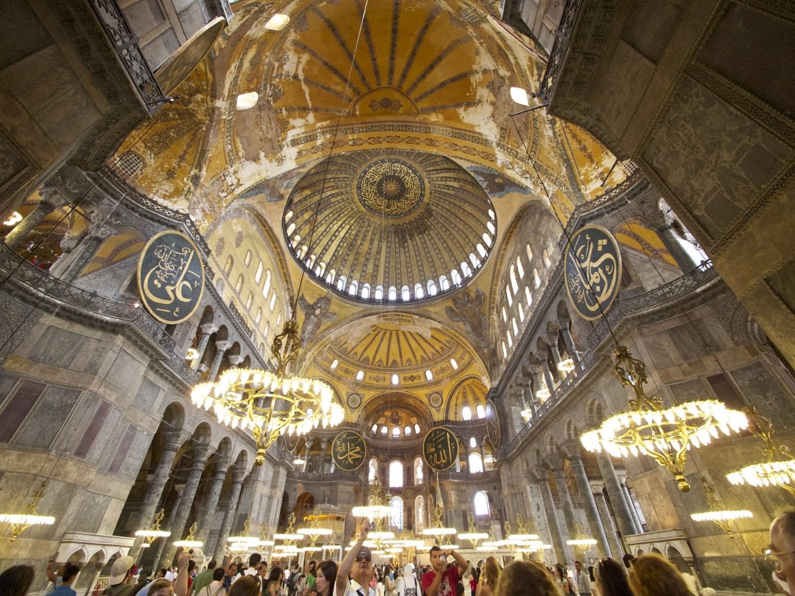 Beautiful Dome Inside The Hagia Sophia, Istanbul - Hagia Sophia , HD Wallpaper & Backgrounds