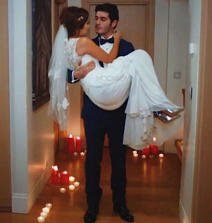 Hd Wallpaper - Romantic Couple Hayat And Murat , HD Wallpaper & Backgrounds