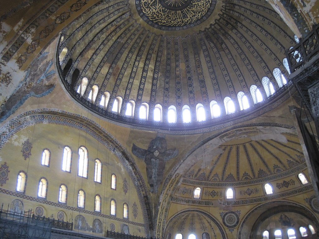 The Base Of The Dome Is Ringed With Windows - Hagia Sophia , HD Wallpaper & Backgrounds