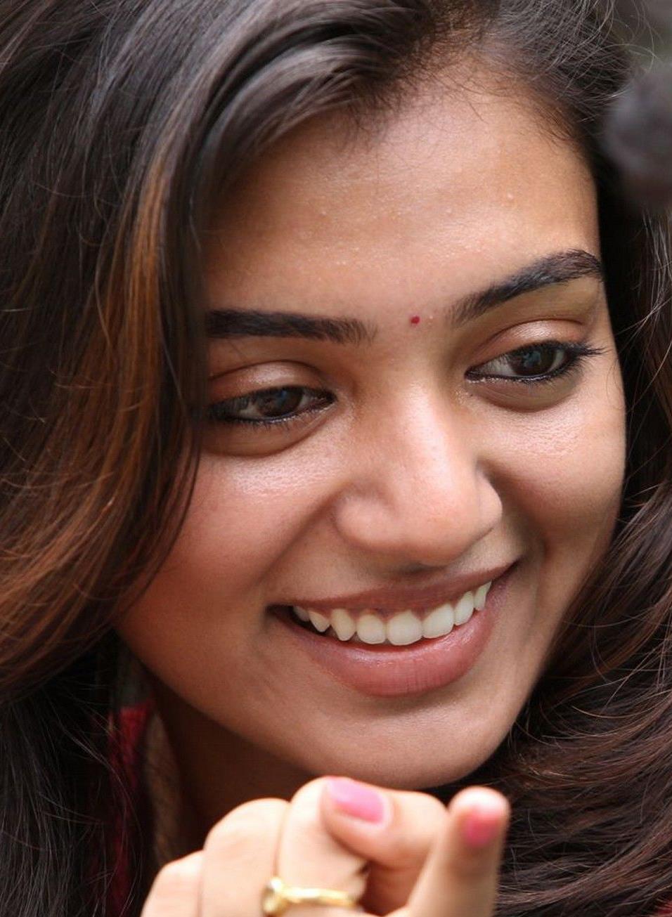 Nazriya Nazim In Neram Movie Photos Wallpapers - Raja Rani Movie Heroine , HD Wallpaper & Backgrounds