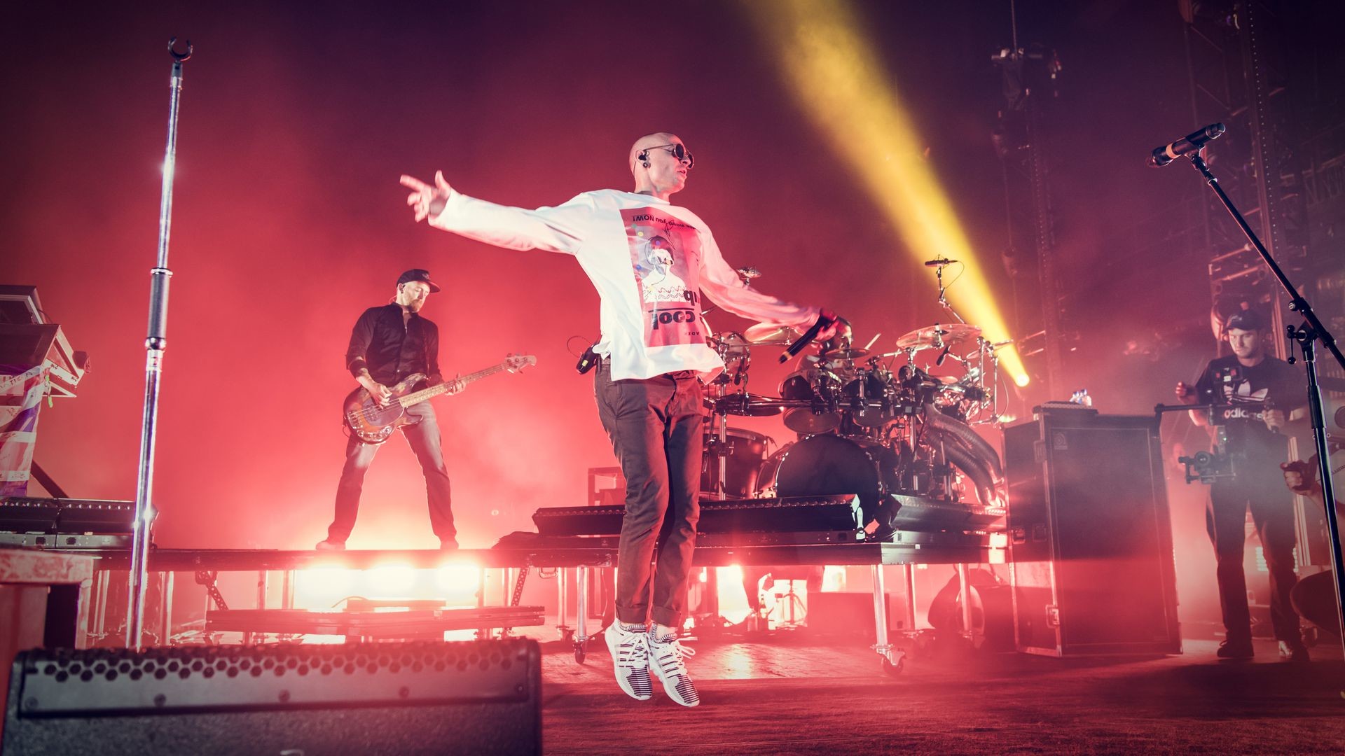 Linkin Park, Entertainment, Performing Arts, Concert, - Linkin Park Wallpaper 4k , HD Wallpaper & Backgrounds