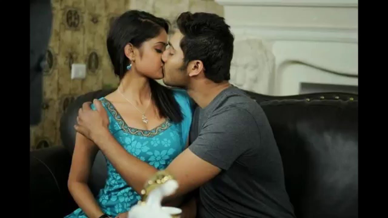 Youtube Premium - Lip Lock Of Tollywood , HD Wallpaper & Backgrounds