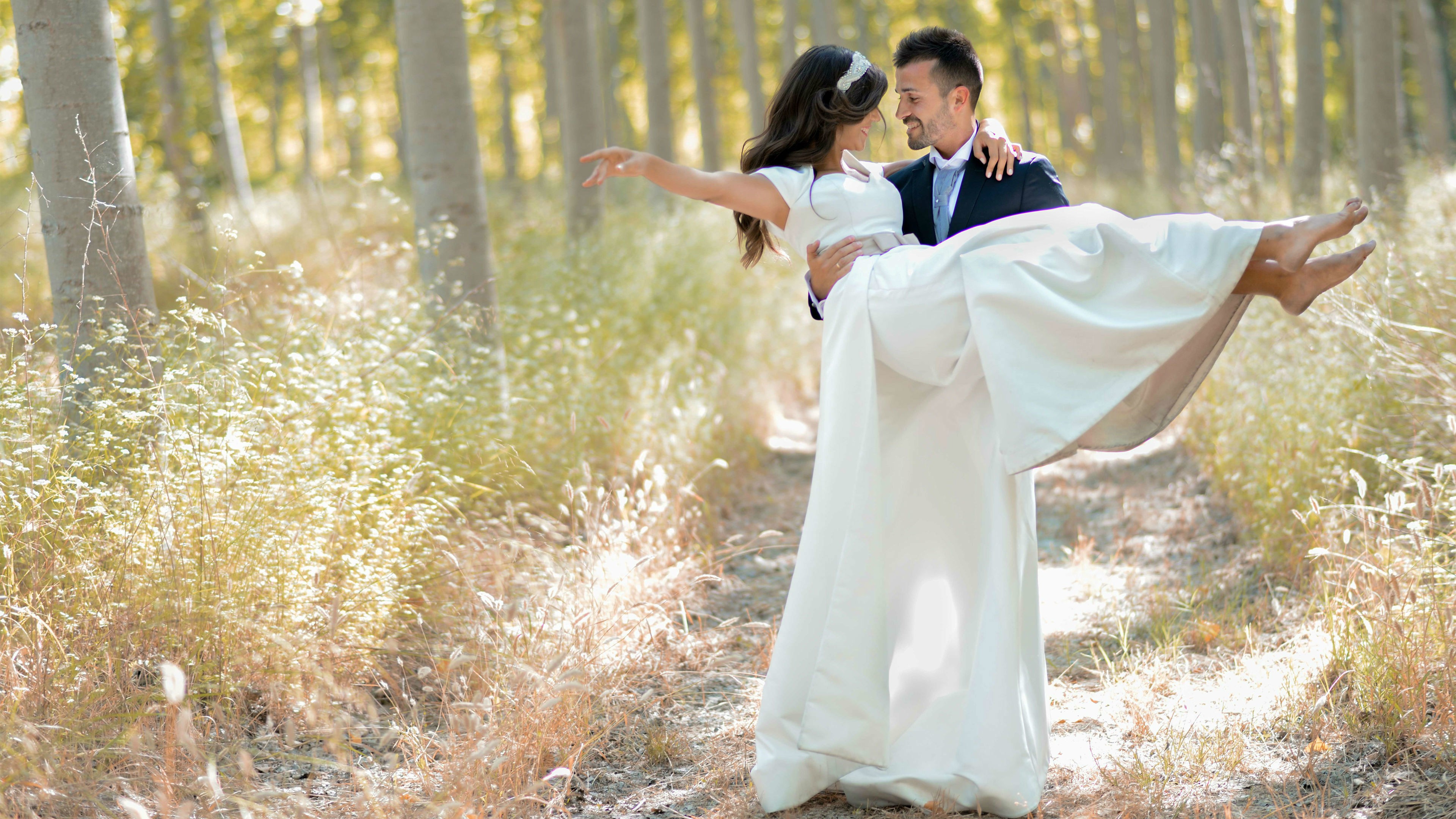 Lifting To Bride Girl Couple Hd Wallpaper Best Poetry