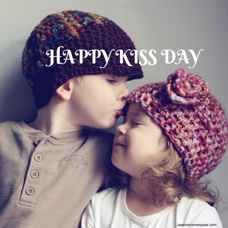 Baby Couple Kiss On Forehead , HD Wallpaper & Backgrounds
