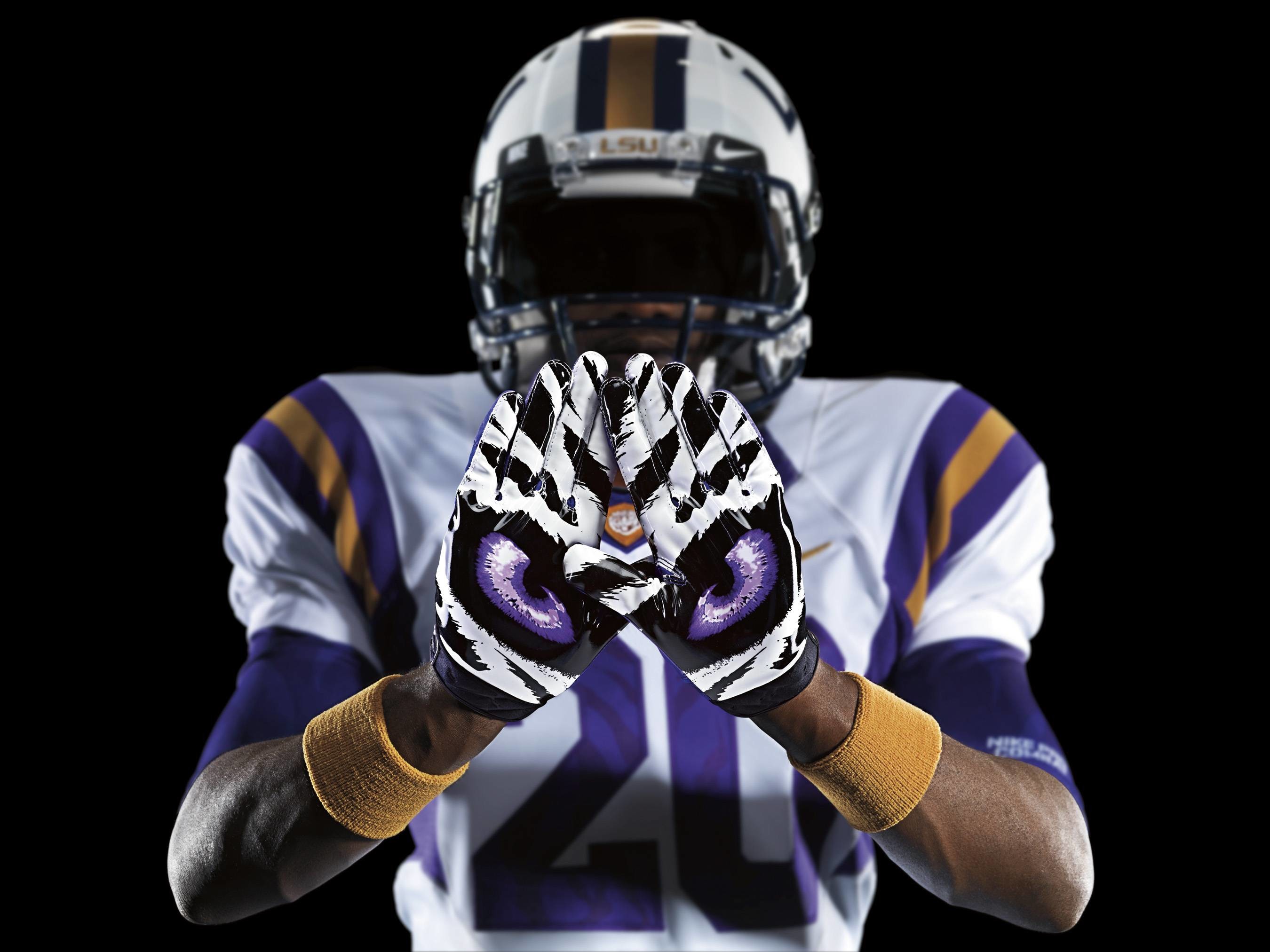Nike American Football Gloves , HD Wallpaper & Backgrounds