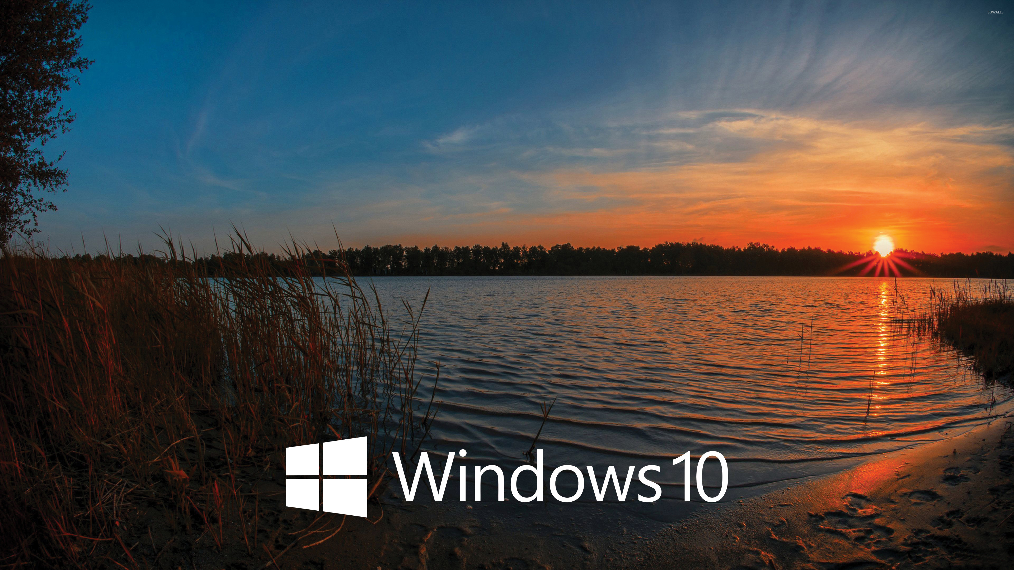 Windows 10 White Text Logo In The Sunset Wallpaper - Windows 10 , HD Wallpaper & Backgrounds
