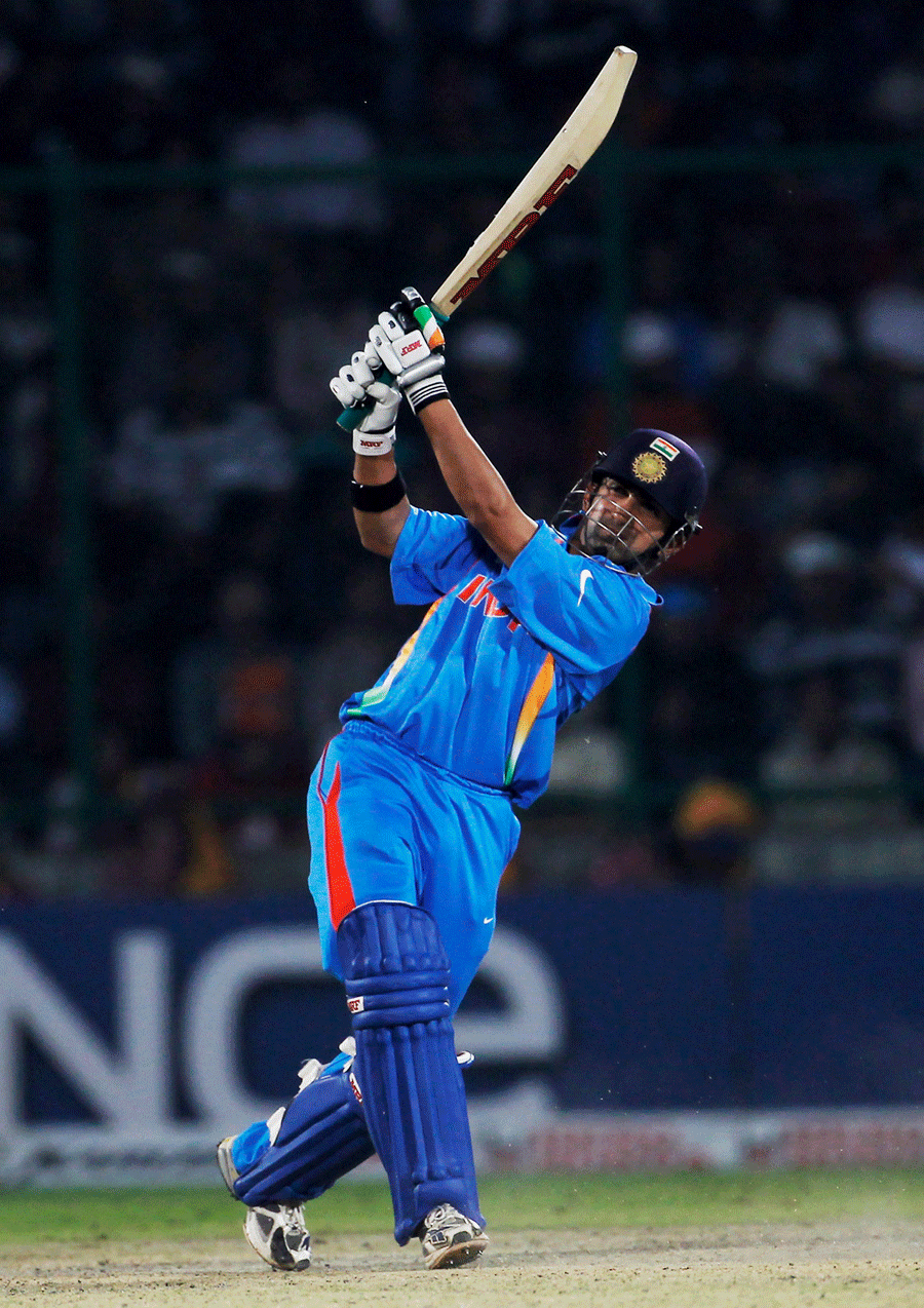 Gautam Gambhir Playing Cricket Shot - Gautam Gambhir In World Cup , HD Wallpaper & Backgrounds