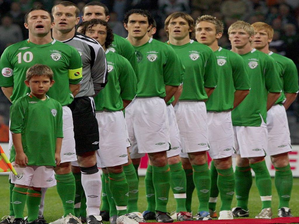 Serbia National Team Wallpapers-8 - Irlanda Football Team , HD Wallpaper & Backgrounds