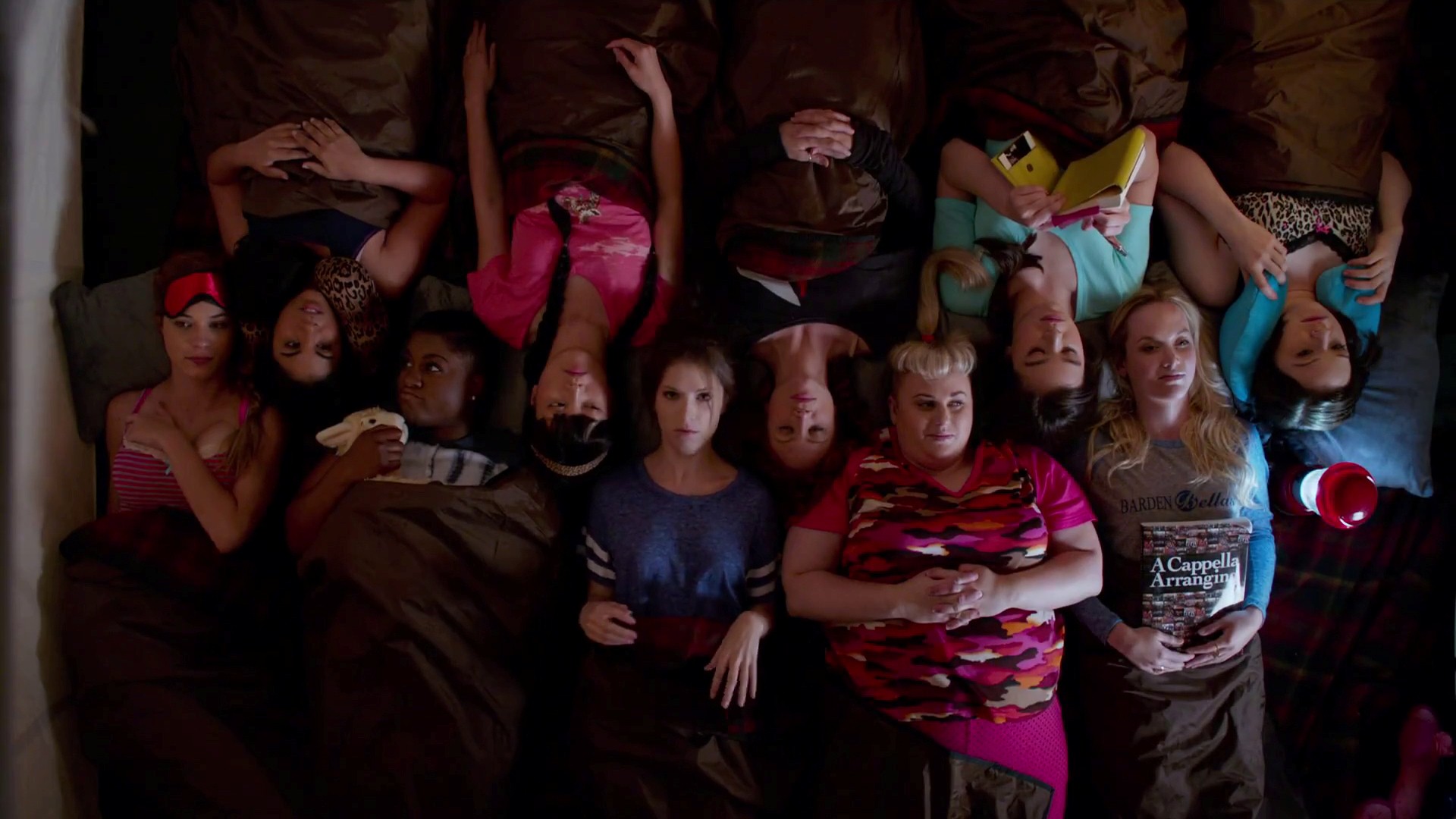 Pitch Perfect Tent Scene , HD Wallpaper & Backgrounds