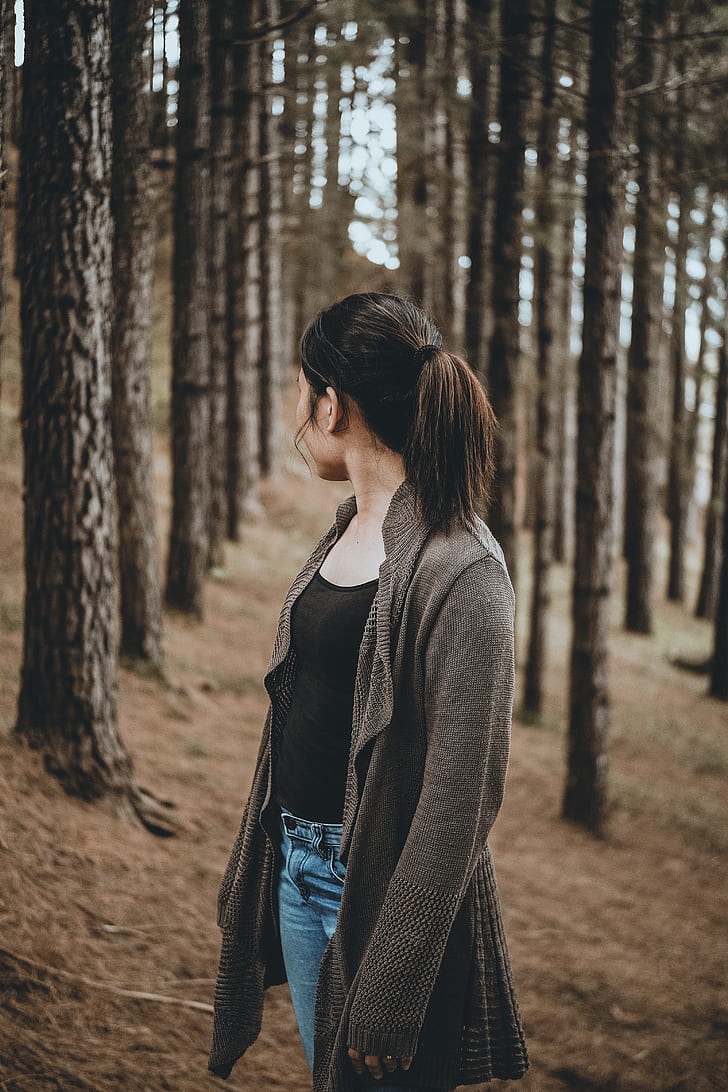 Into The Woods, Woman Standing Near Brown Trees Looking - Girl From Back Photography , HD Wallpaper & Backgrounds